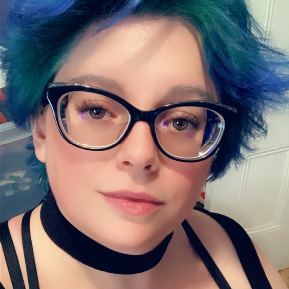 Meet your Posher, Heather - Picture 3 of 11